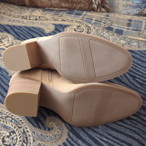 Lauren Conrad LC New Boots w/ Memory Foam! - Picture 3 of 4